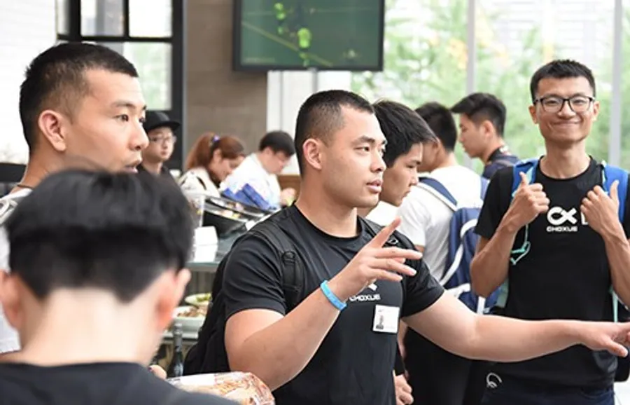 蔡崇信、陳建州都投資他！追夢籃球小子何凱成拿到2,663萬資金要改變亞洲體育