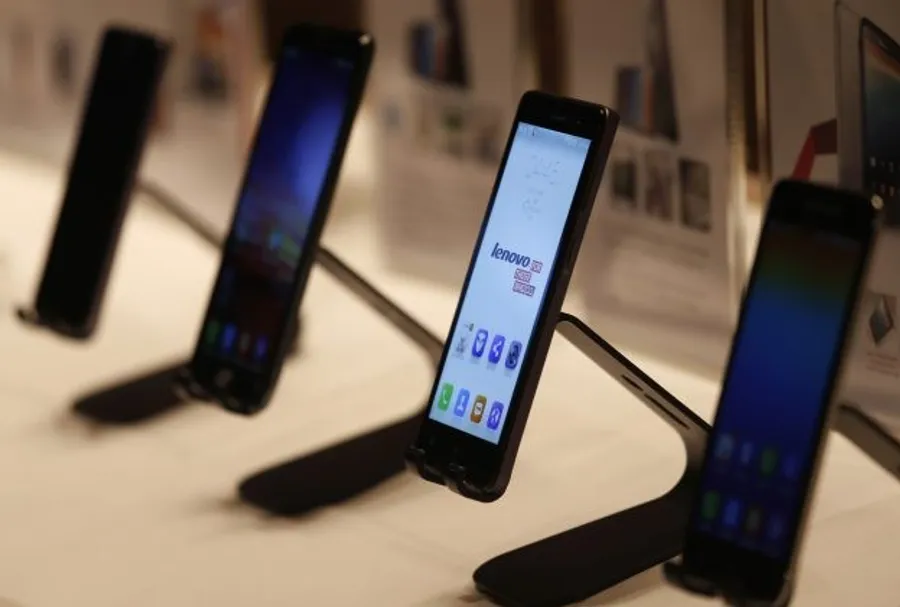 中國手機品牌擺脫「低價」路線，足以挑戰 iPhone、Galaxy 系列