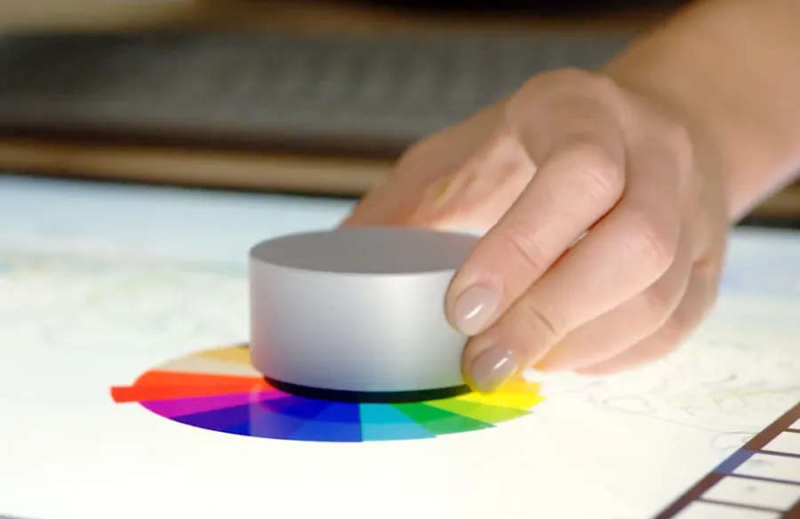 搶蘋果生意！微軟發表主打專業社群電腦「Surface Studio」與全新人機互動裝置「Surface Dial」