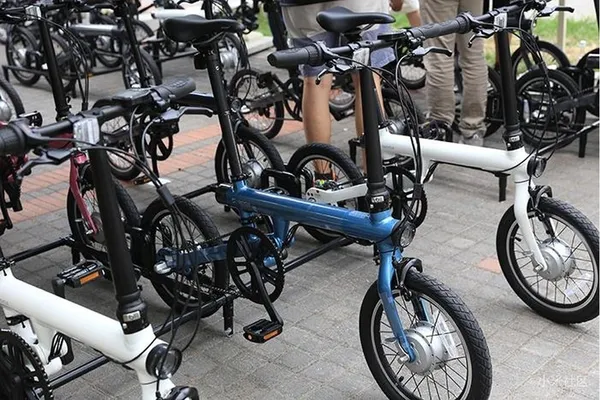 小米智慧自行車_02.jpg