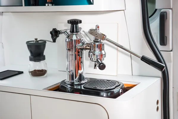 Nissan_e_NV200_WORKSPACe_10.jpg