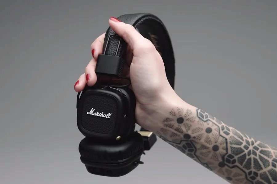 「搖滾樂」神級音箱品牌 Marshall 再推藍芽耳機震撼聽覺