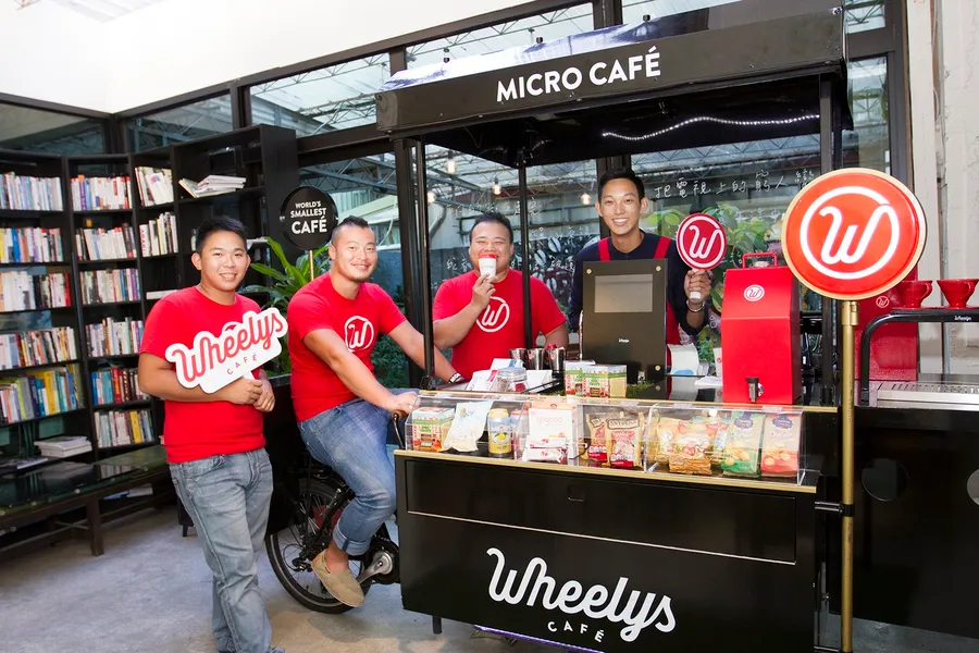 來自北歐的綠能智慧單車Wheelys Café讓你用十分之一的成本開一家風格咖啡館
