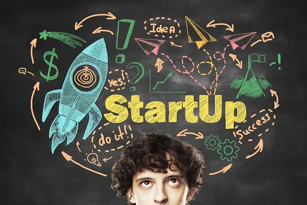 startup 火箭_shutterstock_432854875_small.jpg