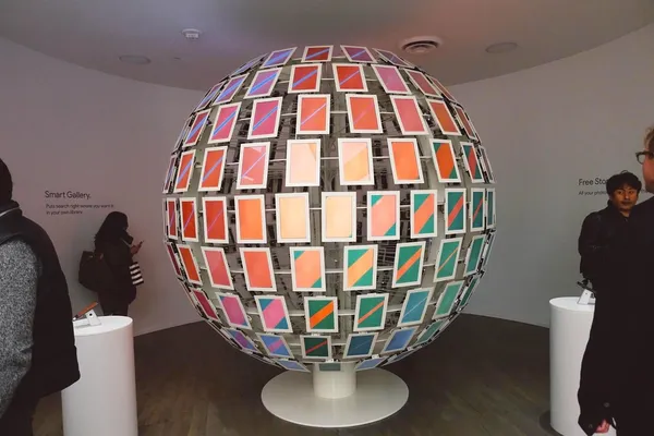 Google pop-up Store 4.jpeg