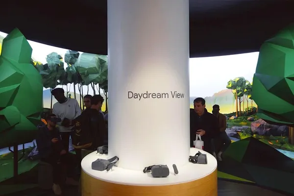 Google pop-up Store 3.jpeg