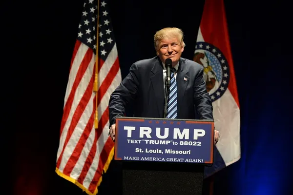 廣告禁用_Trump_shutterstock_398356105 (1024x682).jpg