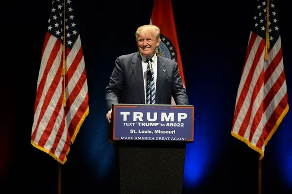 廣告禁用_Trump_shutterstock_389315515 (1024x682).jpg