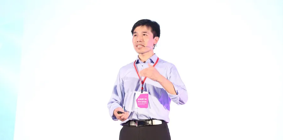 孫正義這樣教接班人：先當創造者，再考慮消費者