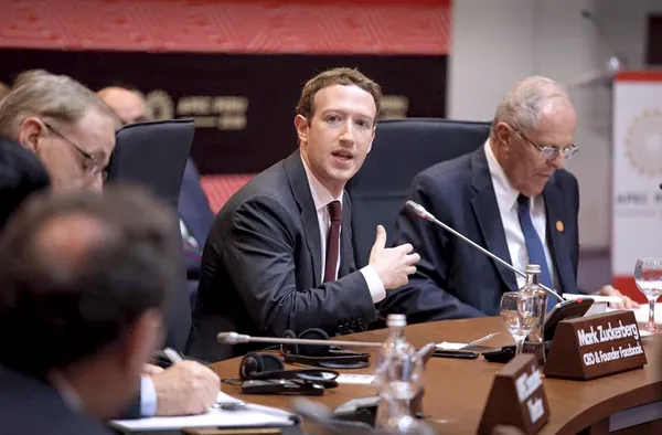 佐克伯Zuckerberg