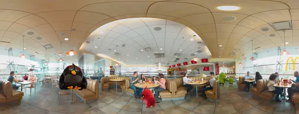 麥當勞推出的憤怒鳥VR影片