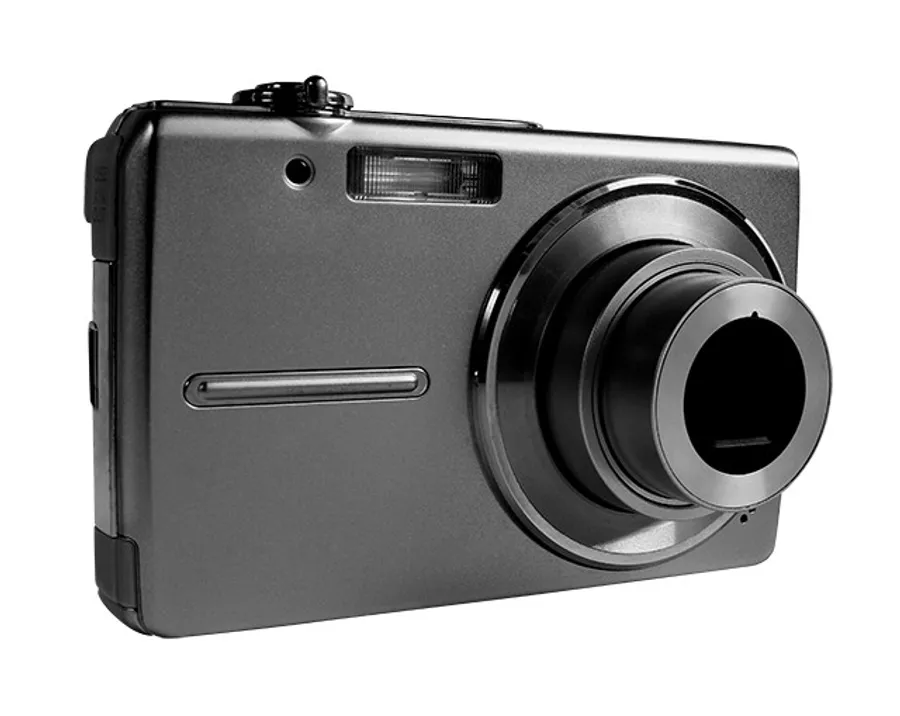 靠「不存在的相機」守住半導體霸業！ASML如何反用對手的老本行，逼退尼康的專利勒索？