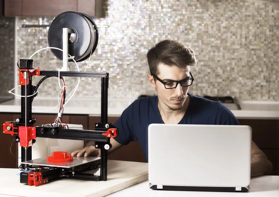 曜越攜手荷蘭3D Hubs，媒合DIY玩家3D列印個人化系統