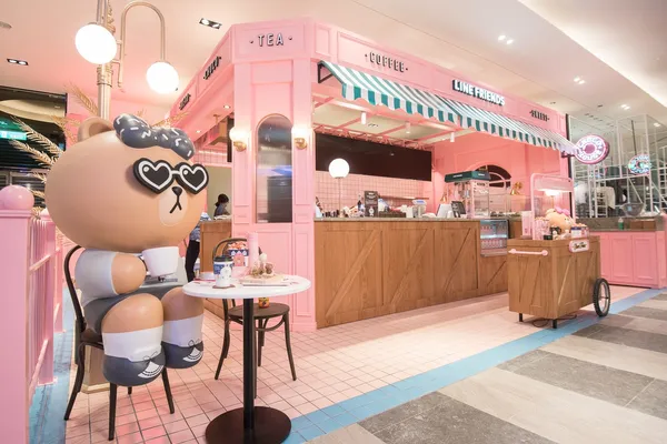 【圖二】全台首間LINE FRIENDS Cafe開張！跟CHOCO一起喝咖啡吧！.jpg