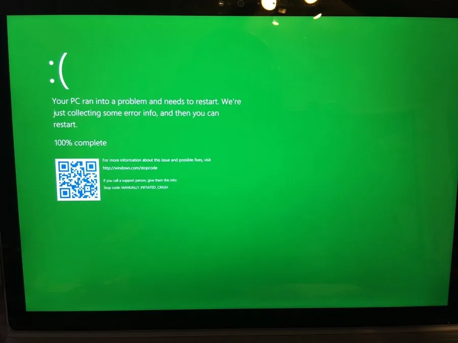 Windows 10下一版Insider更新的重大改變：藍底白字當機畫面變成綠底白字