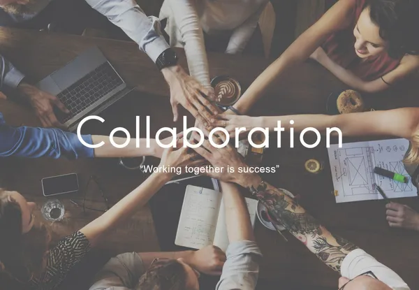 疊手collaboration