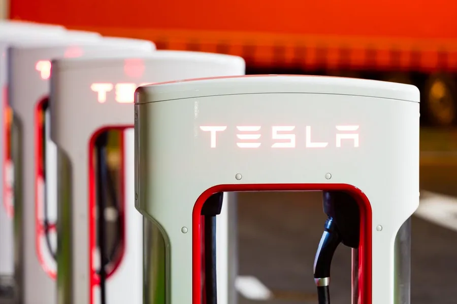 騰訊砸近18億美元買下Tesla 5%股份，成第五大股東