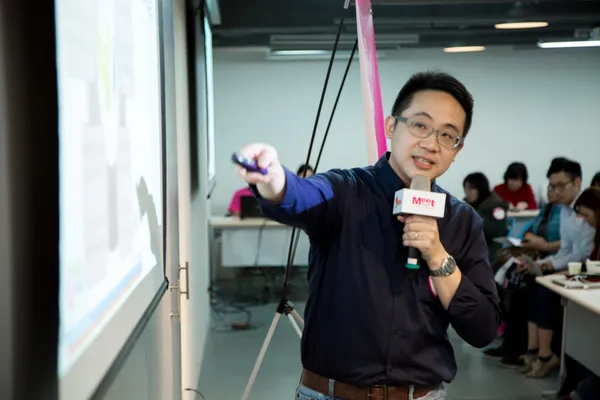 TourTalk CEO 游士逸