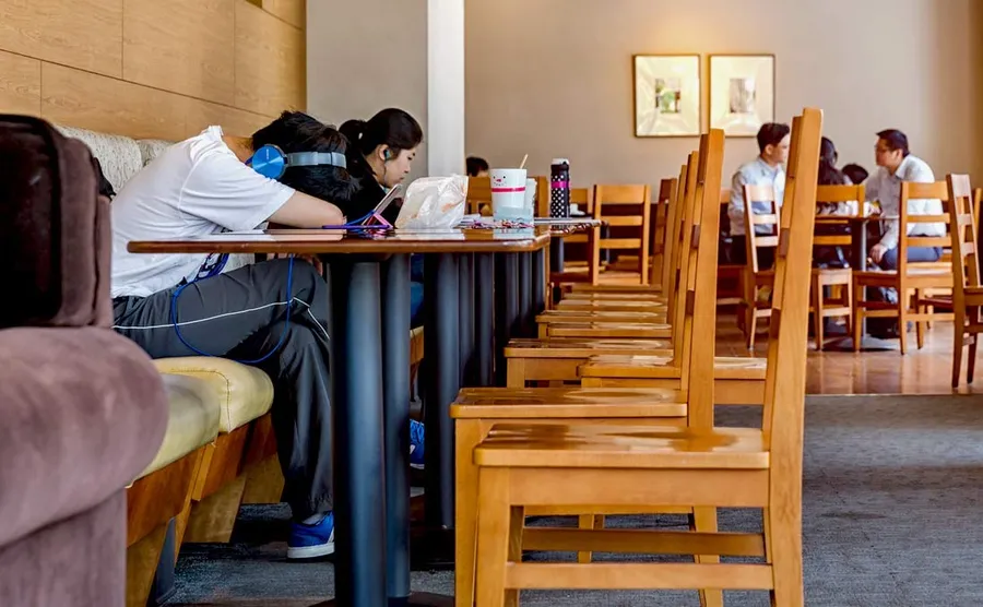 【年輕世代的四大困境】我們是否正在鼓勵穩定、懲罰創新？怎樣的青年政策才能真正有感？