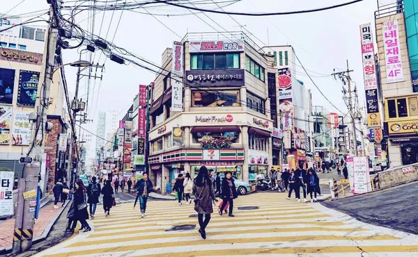 一個人，又怎樣？──韓國「一人戶經濟」崛起，獨食、獨飲、獨影成新創趨勢 