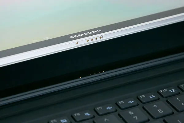 Galaxy Book (13)