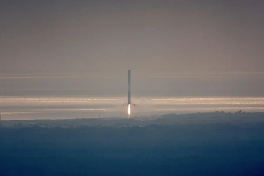 SpaceX將在2018年為兩名旅客提供繞月之旅