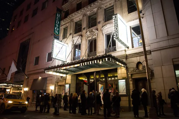 重新找回靈魂，最新開幕的紐約百年劇院「Hudson Broadway Theatre」