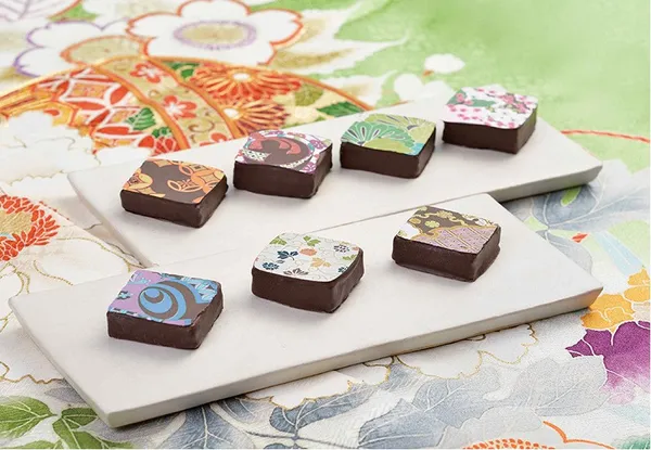 和風傳統彩繪混搭巴黎巧克力，東西合璧的華麗五感享受：Chocolat de 吉祥