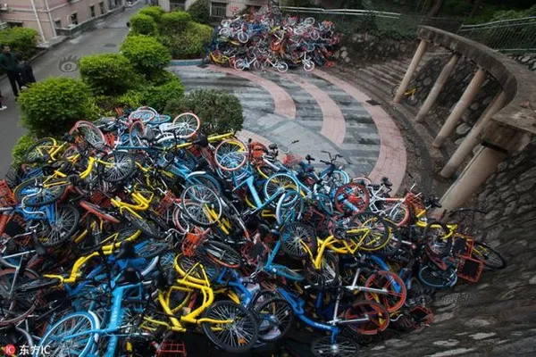 共享單車熱潮要告一段落了嗎？上海擬推共享單車規定，不滿 12 歲不能騎 