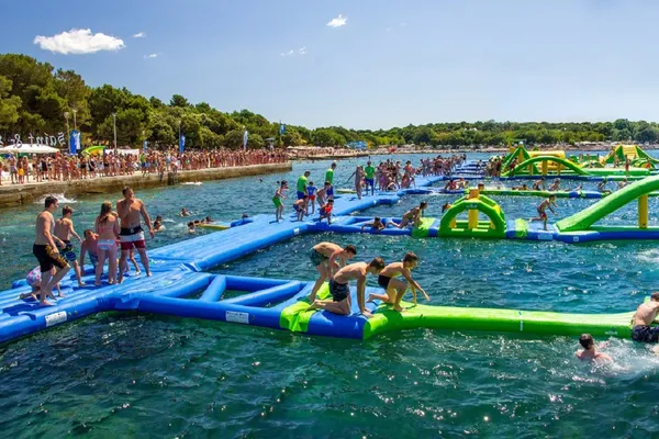 Wibit Sports Park 60+
