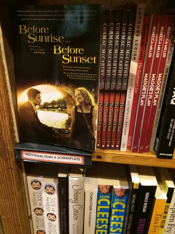 許育華_書店_旅行.JPG
