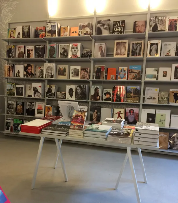 許育華_書店_旅行3.JPG