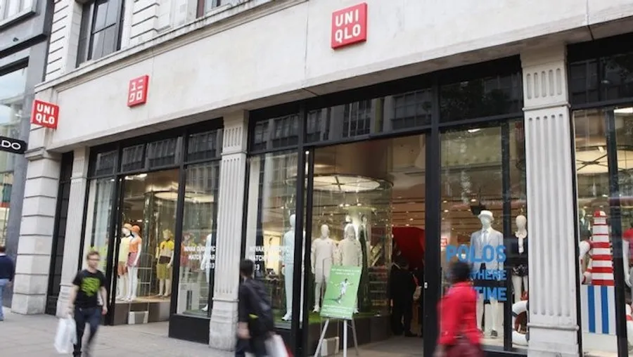 UNIQLO歐美營收首超大中華區！從基本款到年輕人搶買，為何「不追潮流」反而贏？