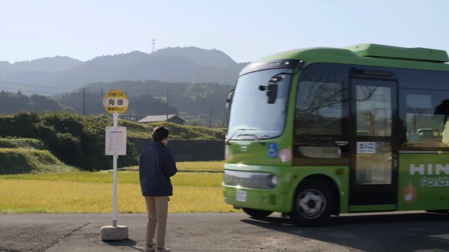 軟銀進軍自動駕駛！與日本政府合作開發鄉間無人公車服務預計 10 年內上路