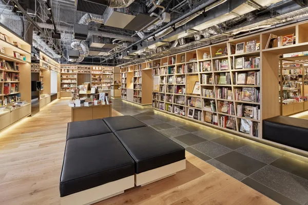 銀座蔦屋書店.jpg