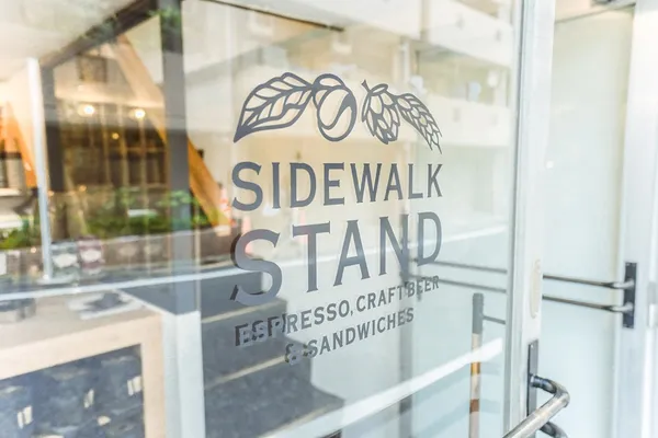 Sidewalk 03.jpg