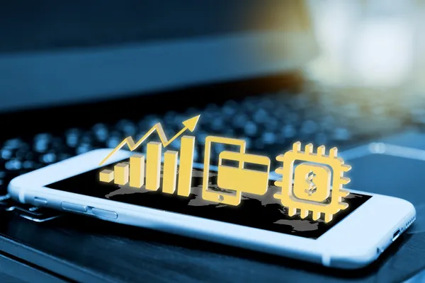 fintech_金融科技_(來源shutterstock)_463804160_Lr.jpg