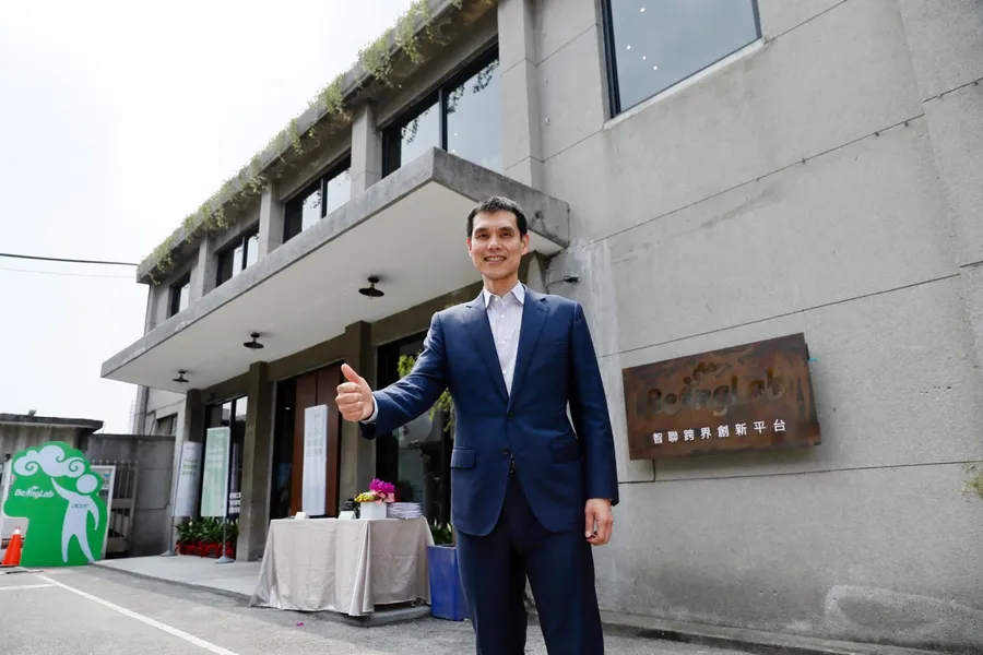 搶攻眼球經濟，宏碁投資數位看板商「前線媒體」