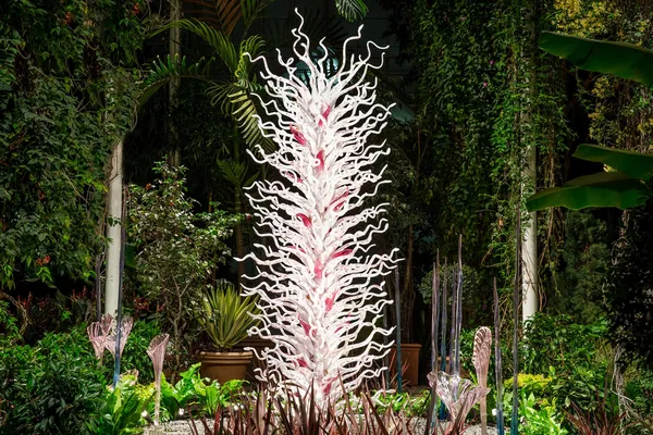 CHIHULY