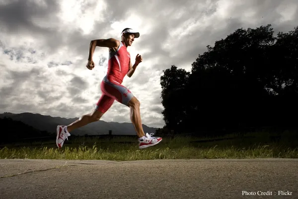 全美第二僅次 Nike！棉是Under Armour的敵人，誰是你的敵人？ 