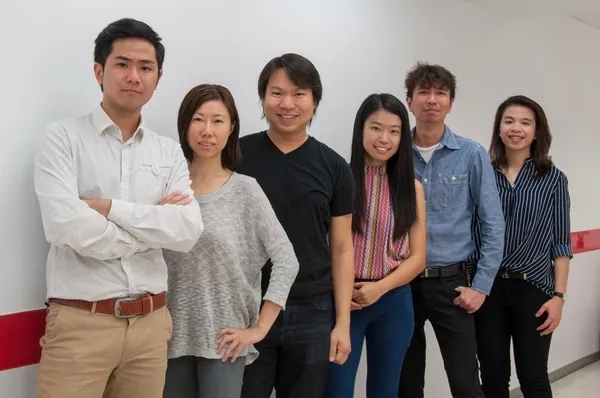MotionElements創辦人孫喆風（左三）與台灣團隊成員