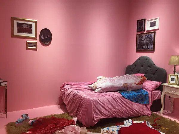 渡辺直美展03 Sweet Room-1.jpeg