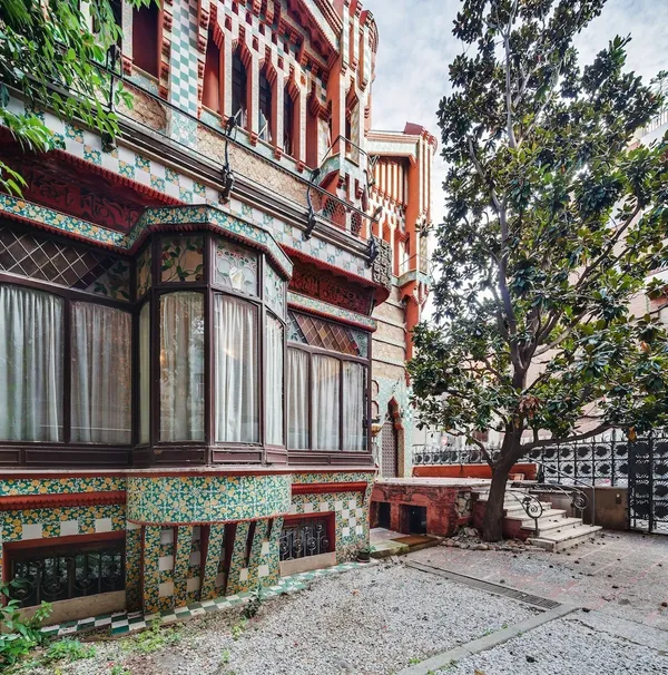 Casa Vicens_07.jpg