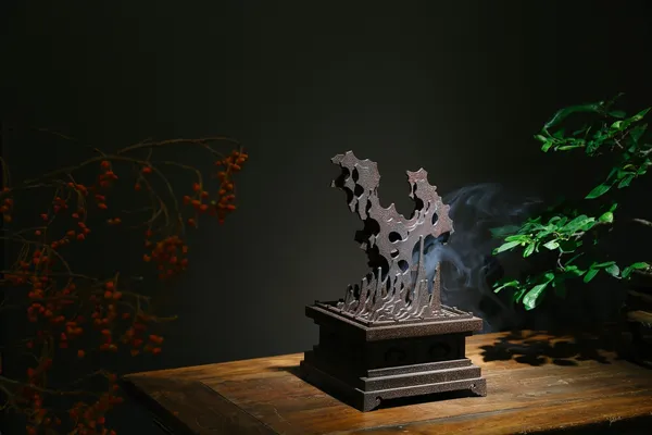 遊山— 楊東鷹觀香美學展