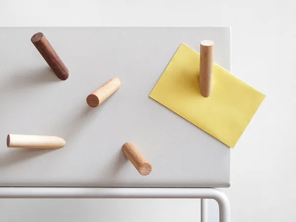 Present & Correct-03_STICKMAGNETS.jpg