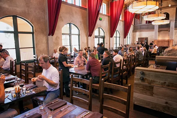 04Stone酒廠餐廳World Bistro.jpg