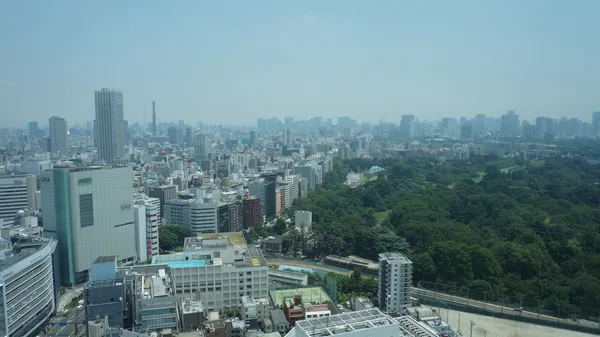 LINE_TOKYO
