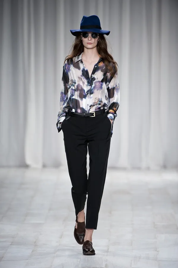 Paul Smith_大事記_1994女裝登場.jpg