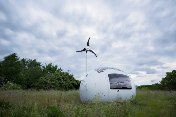 自給自足小屋_ecocapsule07.jpg