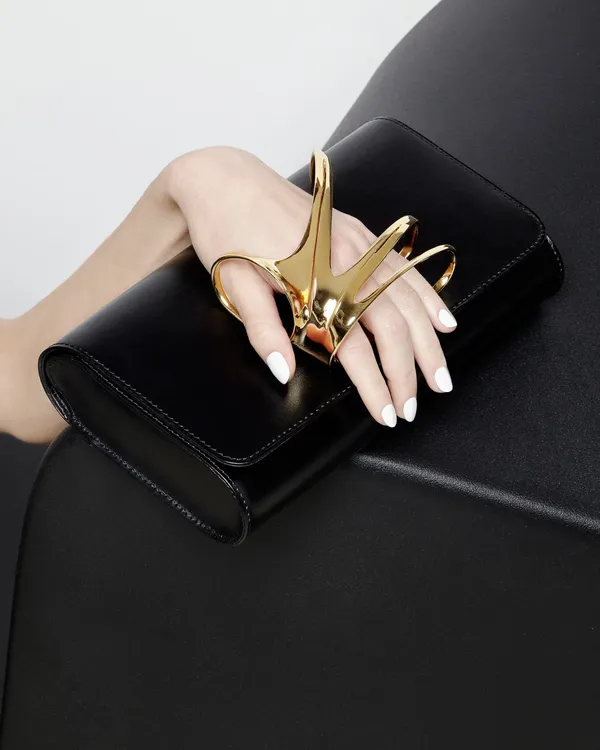 04-Perrin-Paris-Zaha-Hadid-Glove-Clutch-3.jpg